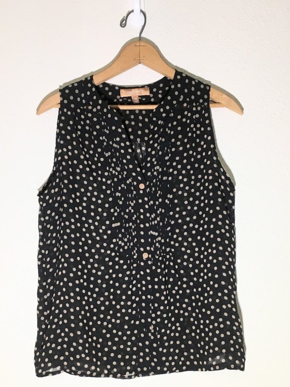 Ellen Tracy Polka Dot Pleated Sleeveless Blouse Sz M Sheer Office Night Out